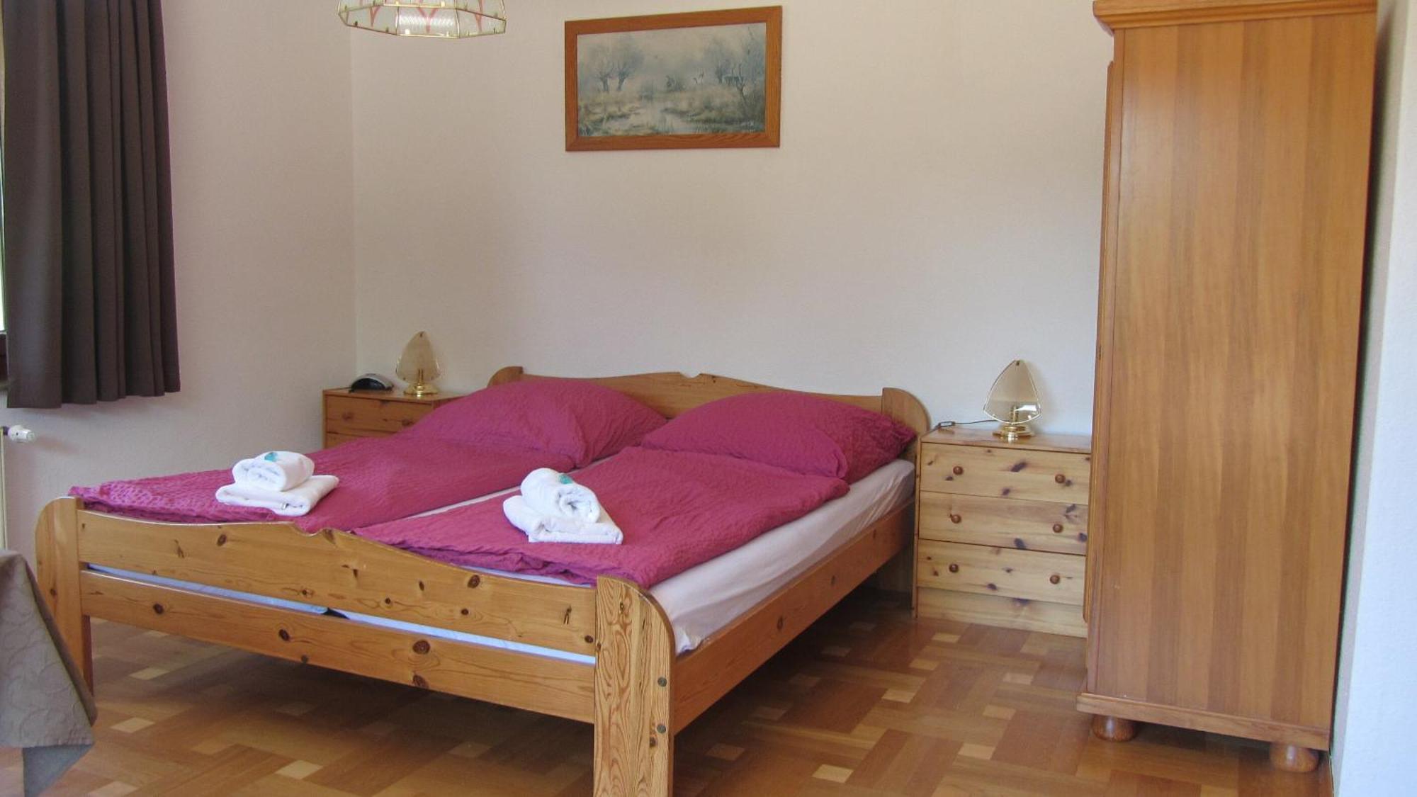 Отель Gruener Baum Neckargerach Экстерьер фото